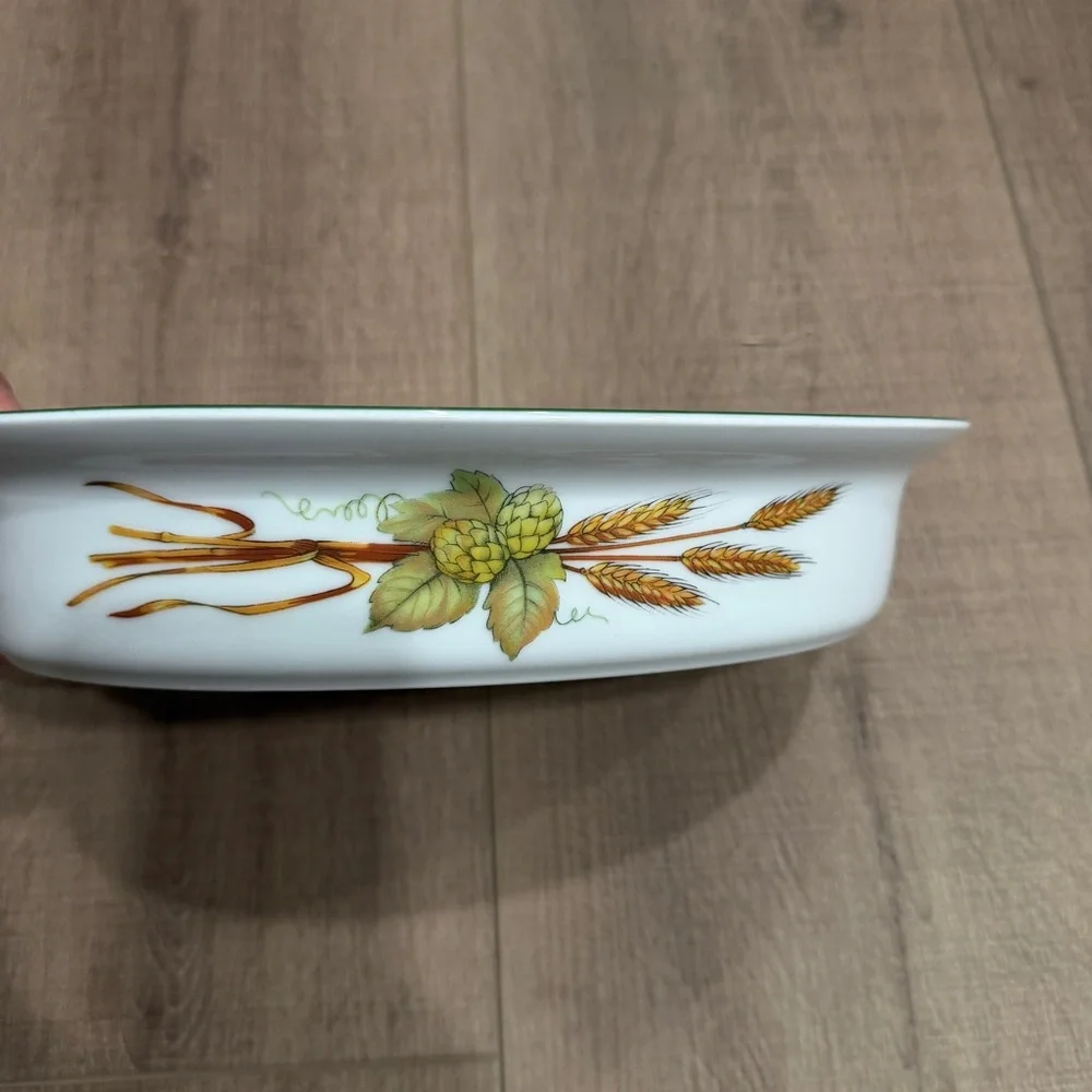 Royal Worcester 1986 Evesham Vale Green 11.25”Oval Baker Serve Dish Fruit Peach‎